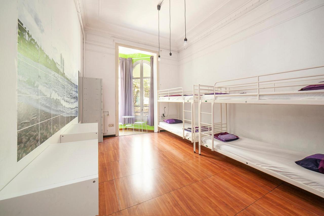 Fabrizzios Terrace Hostel برشلونة المظهر الخارجي الصورة