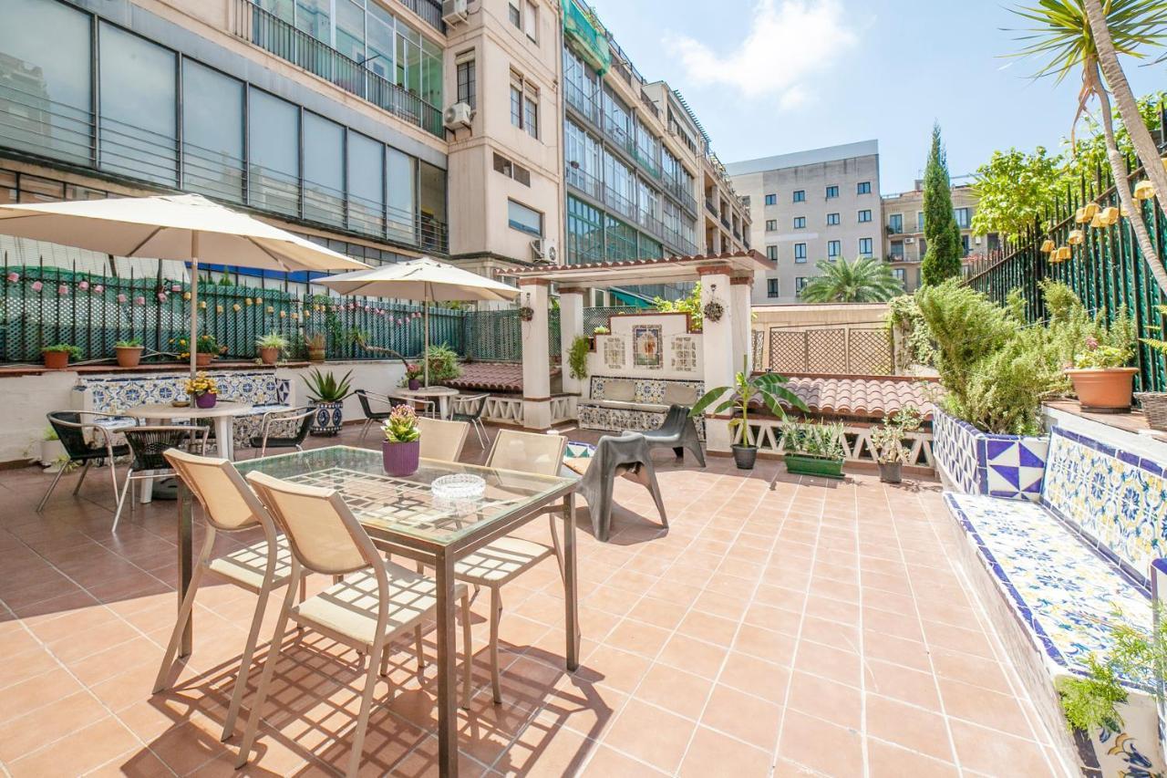 Fabrizzios Terrace Hostel برشلونة المظهر الخارجي الصورة