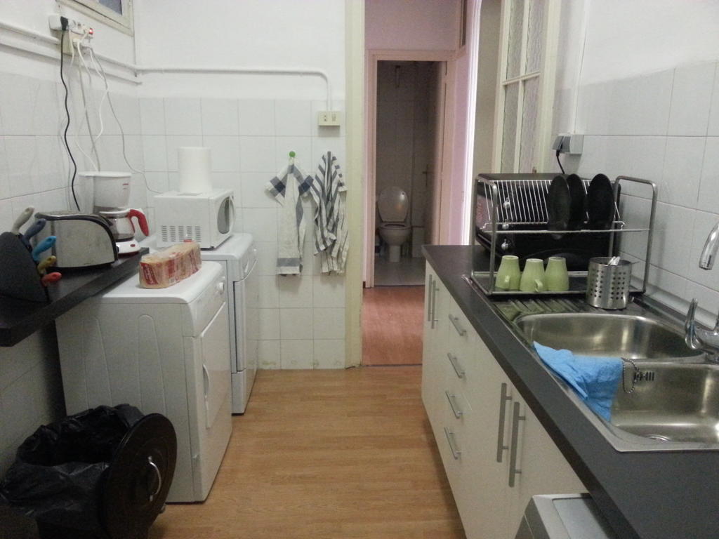 Fabrizzios Terrace Hostel برشلونة المظهر الخارجي الصورة