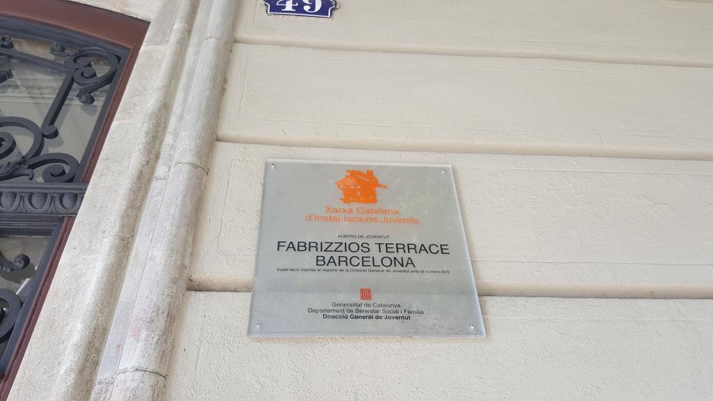 Fabrizzios Terrace Hostel برشلونة المظهر الخارجي الصورة